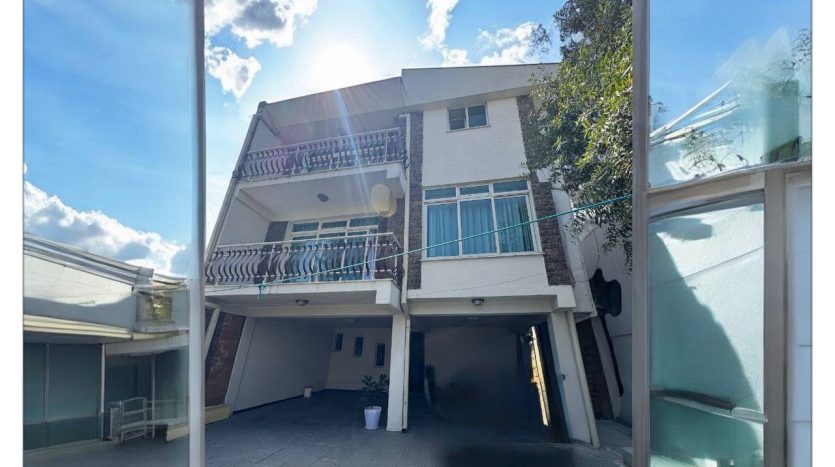 Modern G+2 House for Sale in Lebu